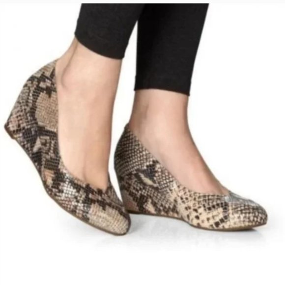 Vionic Shoes Vionic Antionia Orthaheel Snakeskin Leather Orthotics
